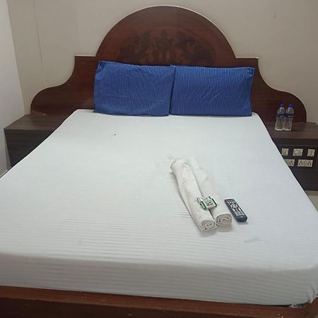Sree Balaji Hotel - Lodge كانياكومارى المظهر الخارجي الصورة