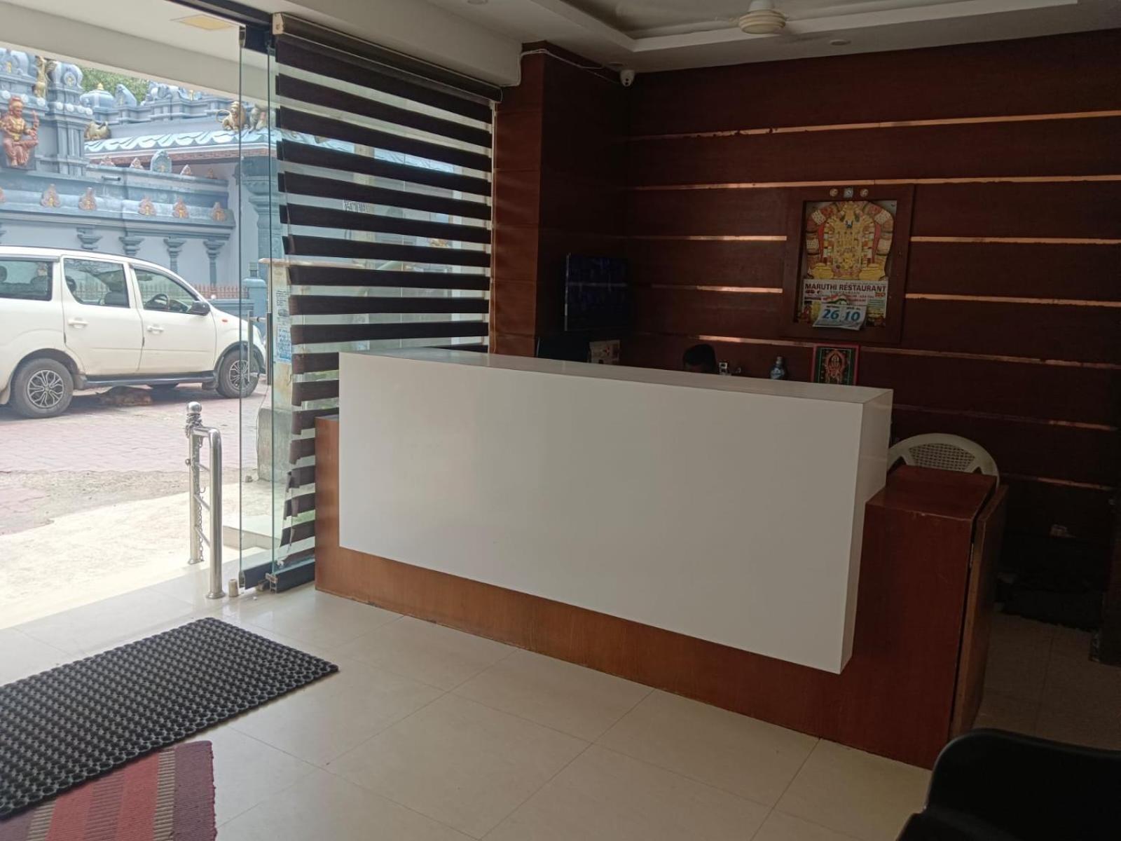 Sree Balaji Hotel - Lodge كانياكومارى المظهر الخارجي الصورة